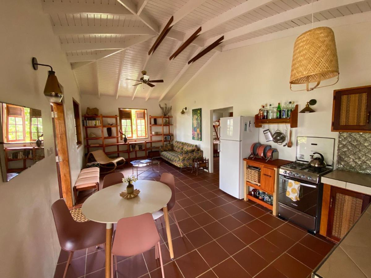 Sea Cliff Eco-Cottages & Gin Distillery Calibishie Extérieur photo