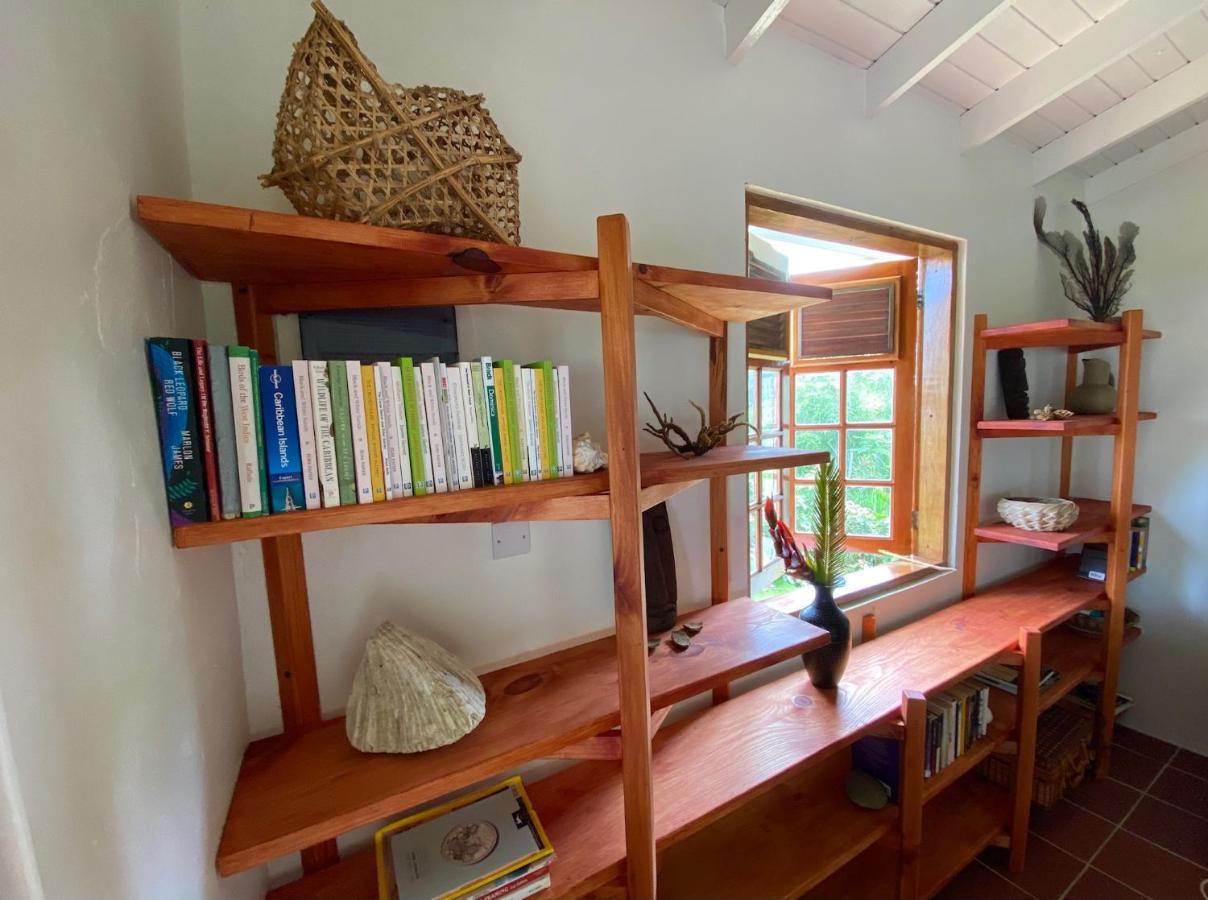 Sea Cliff Eco-Cottages & Gin Distillery Calibishie Extérieur photo